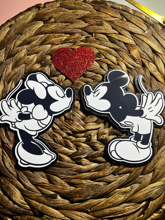 Mickey and Minnie love
